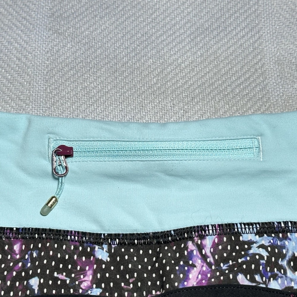 Lululemon Split Second Lined Shorts Women's Size … - image 3